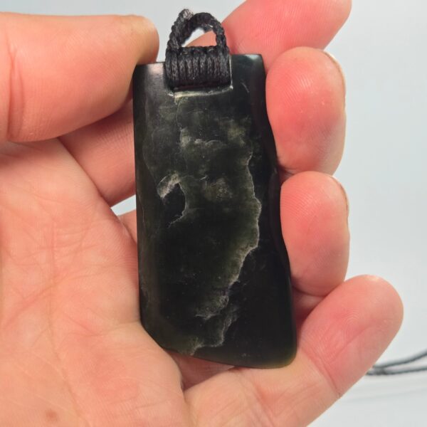 Dav16 Toki, pounamu, kawakawa, jade, taonga (8) Dav16 Toki, pounamu, kawakawa, jade, taonga (8)