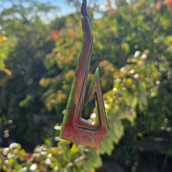 Dav22, hei matau, taonga, hook, kawakawa, pounamu, (7) Dav22, hei matau, taonga, hook, kawakawa, pounamu, (7)