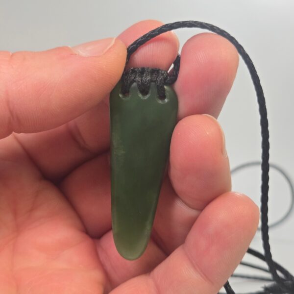 Cam135 pounamu, taonga, roimata, set (1) Cam135 pounamu, taonga, roimata, set (1)