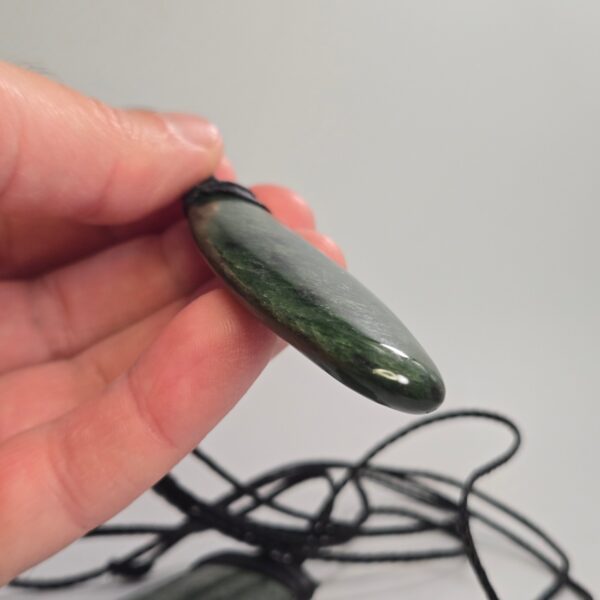pounamu, set, toki, roimata, taonga (14) pounamu, set, toki, roimata, taonga (14)