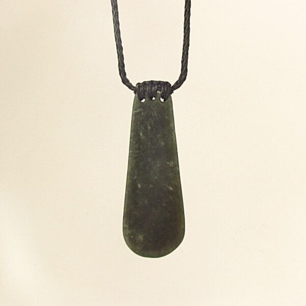 Cam146 Taonga, pounamu, jade, roimata (1) Cam146 Taonga, pounamu, jade, roimata (1)