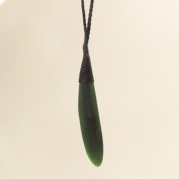 Cam153 Taonga, Pounamu, jade, wing, roimata (2)