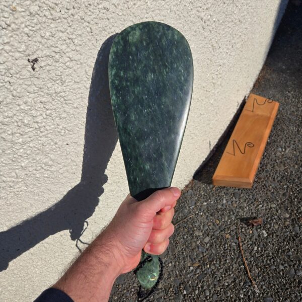 Cam155 mere, pounamu, jade, nephrite, maori, taonga (6) Cam155 mere, pounamu, jade, nephrite, maori, taonga (6)