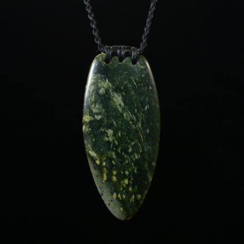 Emerald Pounamu Rau Pendant
