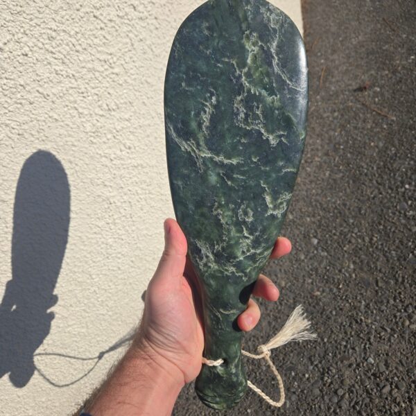 Mere, tuatahi, kawakawa, pounamu, taonga, (1) Mere, tuatahi, kawakawa, pounamu, taonga, (1)