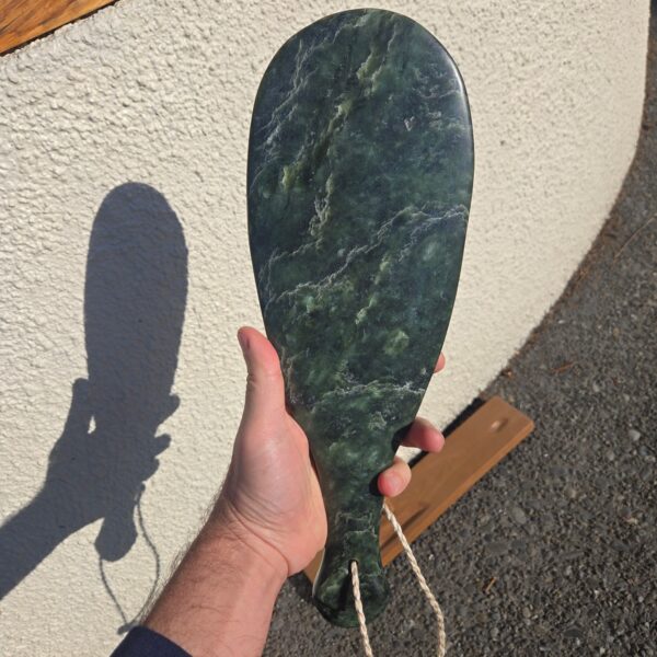 Mere, tuatahi, kawakawa, pounamu, taonga, (2) Mere, tuatahi, kawakawa, pounamu, taonga, (2)