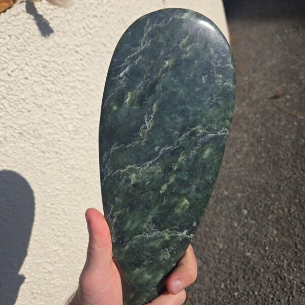 Mere, tuatahi, kawakawa, pounamu, taonga, (9) Mere, tuatahi, kawakawa, pounamu, taonga, (9)