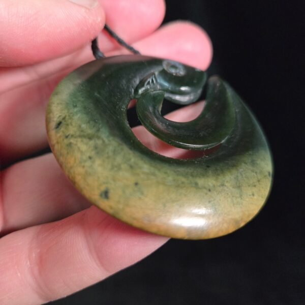 Dav31, tuna, eel, pounamu, raukaraka, kawakawa, taonga, jade (12) Dav31, tuna, eel, pounamu, raukaraka, kawakawa, taonga, jade (12)