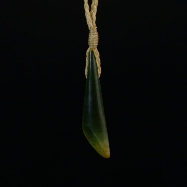 Dav32 Roimta, kawakawa, taonga, pounamu, jade (5)