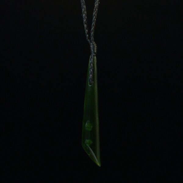 Dav33 pounamu, jade, taonga, roimata, kawakawa (5)