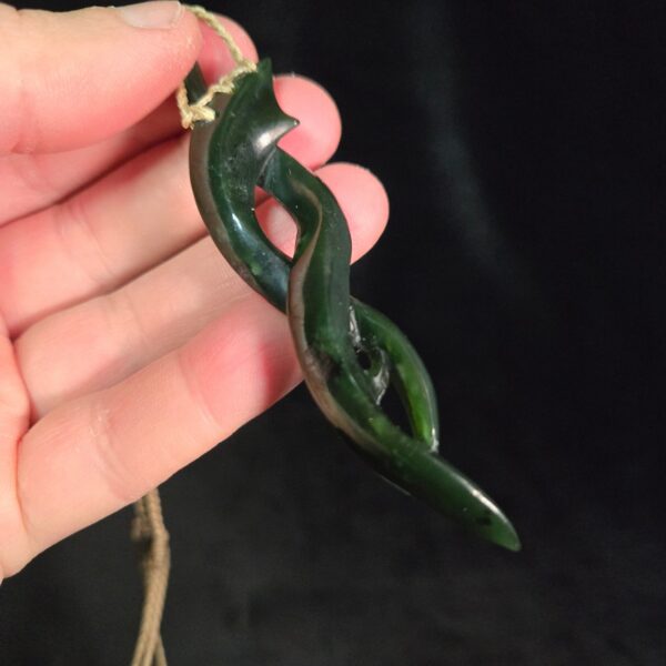 Dav36 taonga, pounamu, manaia, jade, kawakawa (12) Dav36 taonga, pounamu, manaia, jade, kawakawa (12)