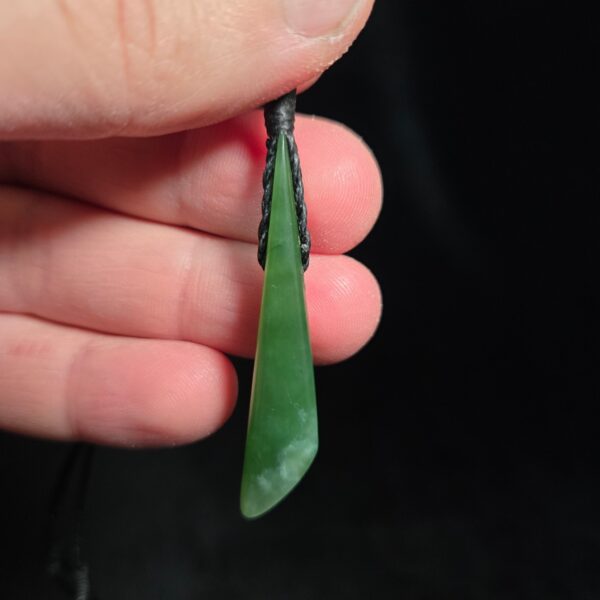 Dav37 Taonga, Pounamu, jade, roimata, kahurangi (9) Dav37 Taonga, Pounamu, jade, roimata, kahurangi (9)