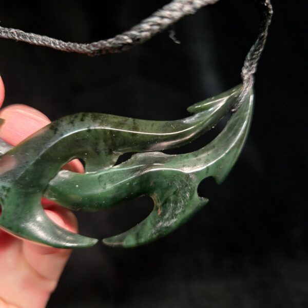 Dav38 Mangopare, shark, pounamu, jade, kawakawa, kaha, (6) Dav38 Mangopare, shark, pounamu, jade, kawakawa, kaha, (6)