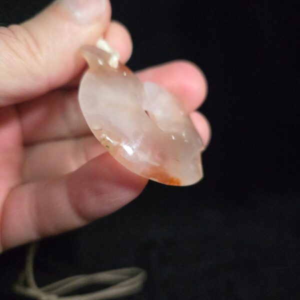 hei matau, hook, chalcedony, carnelian, quartz, taonga, maori (6) hei matau, hook, chalcedony, carnelian, quartz, taonga, maori (6)