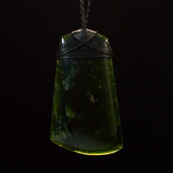 Cam159 Toki, tangiwai, pounamu, dark green, taonga (3)