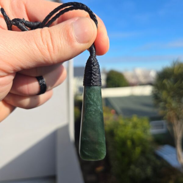 Cam161 kawakawa roimata, pounamu, taonga (6) Cam161 kawakawa roimata, pounamu, taonga (6)
