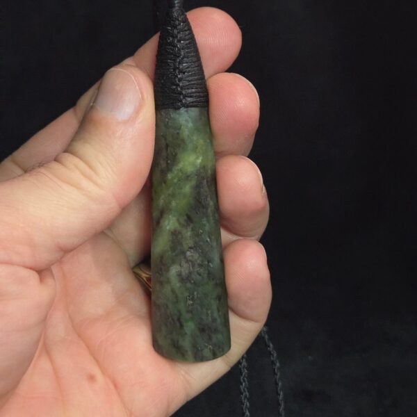 Cam167 totoweka, pounamu, karengo, jade, roimata (5) Cam167 totoweka, pounamu, karengo, jade, roimata (5)