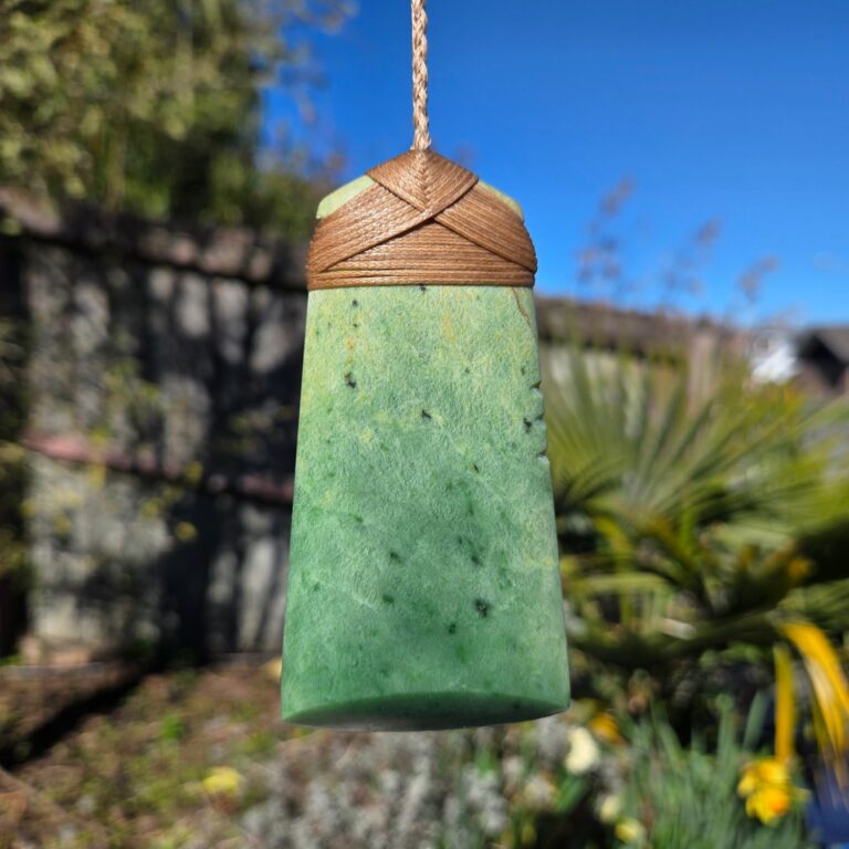 Te Pou o te Whānau – Inanga Pounamu Hei Toki